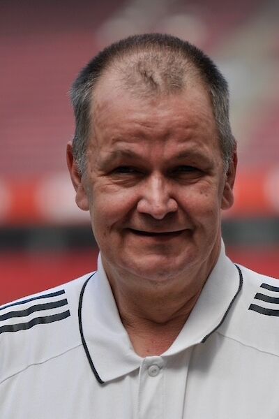 Andreas Manhart